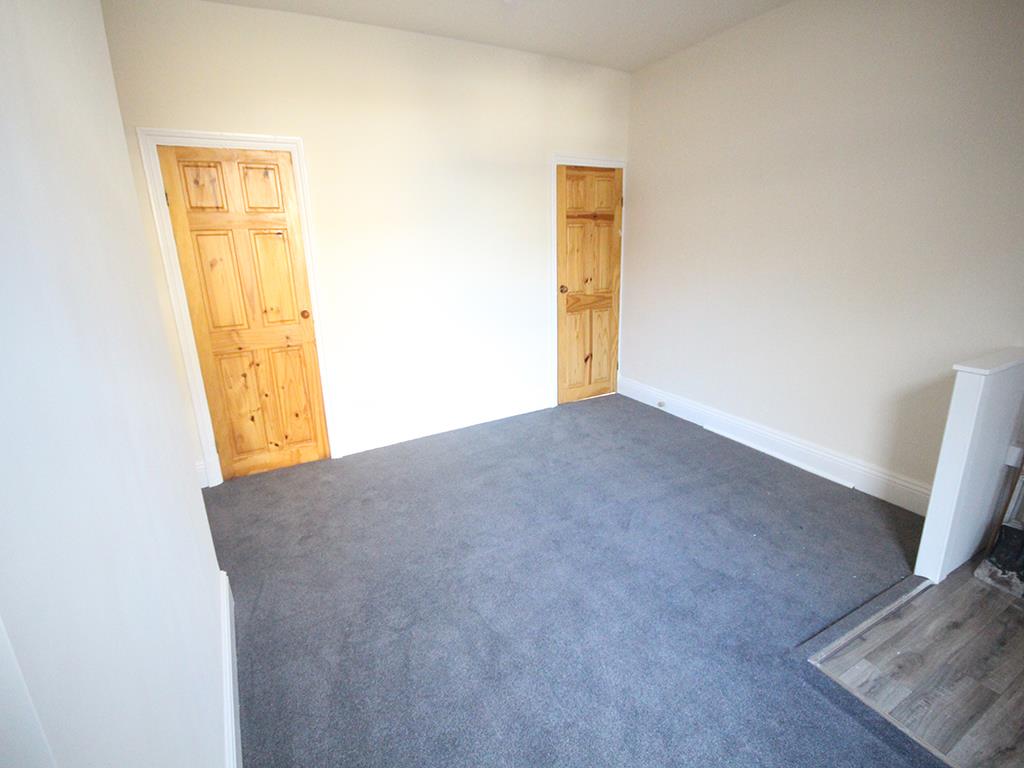 2 bedroom end terrace house To Let in Barnoldswick - IMG_4174.jpg